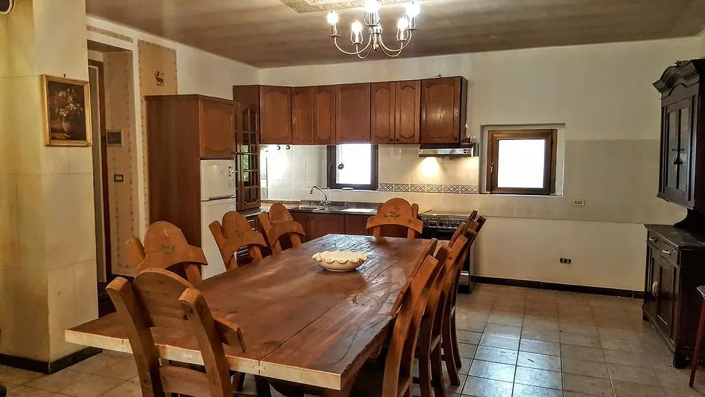 Casa Vecia Guest House Bracca